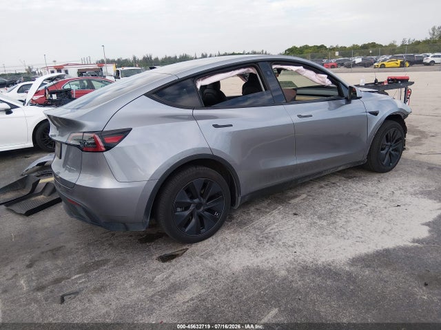 2024 Tesla Model Y Long Range Dual Motor All-wheel Drive მანქანა იყიდება აუქციონზე, vin: 7SAYGDEE4RA319829, აუქციონის ნომერი: 45632719