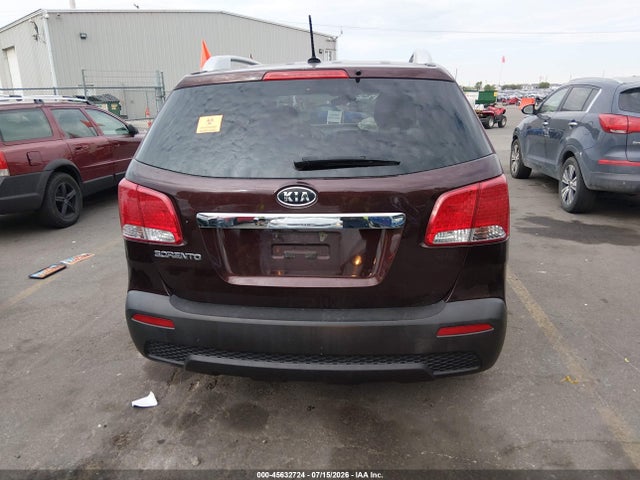 Auction sale of the 2013 Kia Sorento Lx V6, vin: 5XYKT4A24DG383853, lot number: 45632724