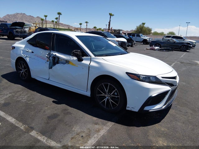 Продажа на аукционе авто 2024 Toyota Camry Se, vin: 4T1G11AK0RU239311, номер лота: 45632747