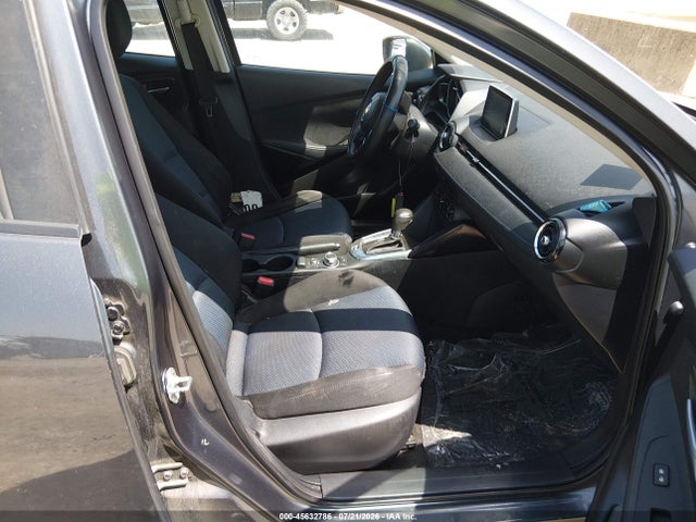 45632786 :رقم المزاد ، 3MYDLBYV7HY182562 vin ، 2017 Toyota Yaris Ia مزاد بيع