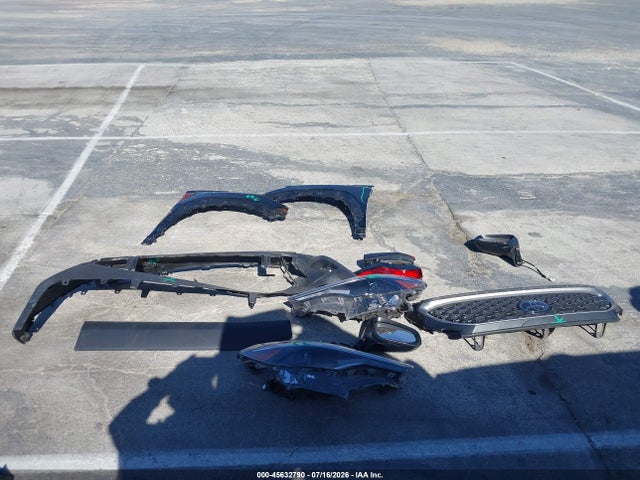45632790 :رقم المزاد ، 7MUEAAAG9PV059579 vin ، 2023 Toyota Corolla Cross Xle مزاد بيع