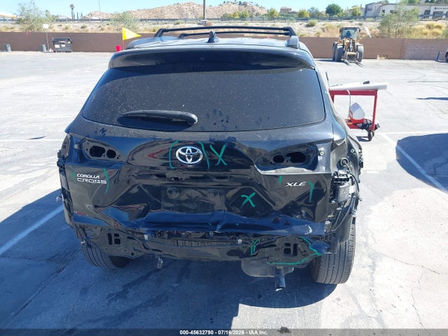 45632790 :رقم المزاد ، 7MUEAAAG9PV059579 vin ، 2023 Toyota Corolla Cross Xle مزاد بيع