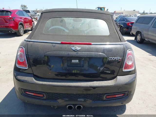 2015 Mini Convertible Cooper S მანქანა იყიდება აუქციონზე, vin: WMWZP3C57F2A91602, აუქციონის ნომერი: 45632824