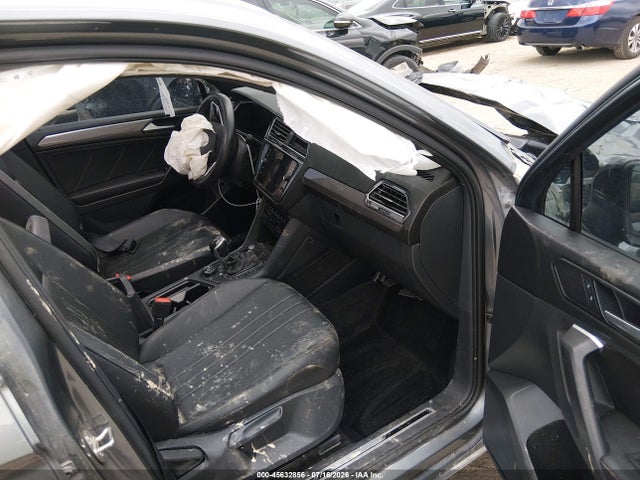 2024 Volkswagen Tiguan 2.0t Se R-line Black მანქანა იყიდება აუქციონზე, vin: 3VV8B7AX5RM038899, აუქციონის ნომერი: 45632856