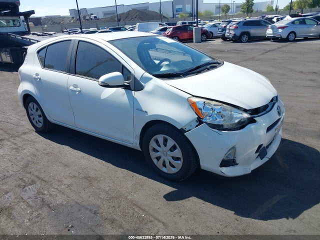 Toyota Prius C One 2014 JTDKDTB39E1082530 головне зображення