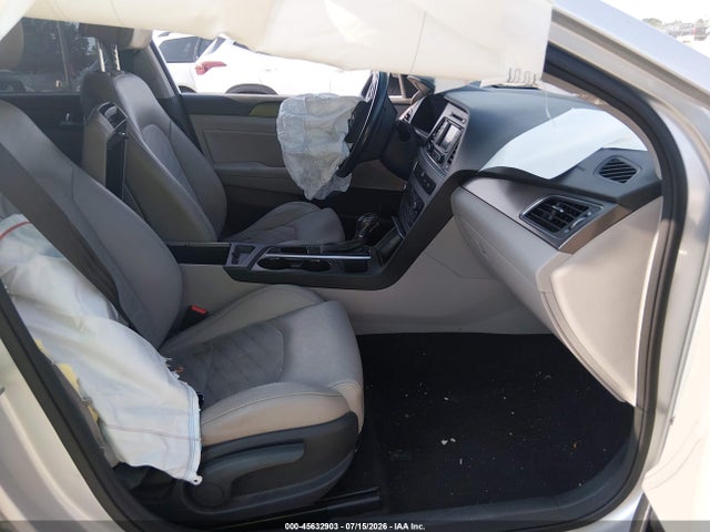 Продажа на аукционе авто 2015 Hyundai Sonata Sport, vin: 5NPE34AF4FH244267, номер лота: 45632903