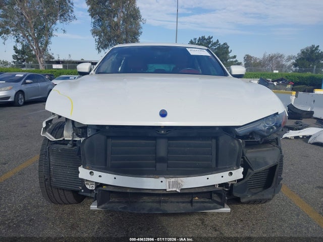Продажа на аукционе авто 2018 Maserati Levante, vin: ZN661XUAXJX270265, номер лота: 45632996