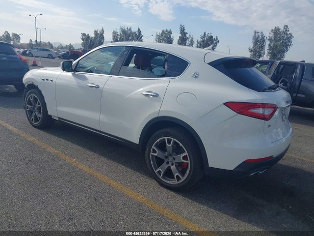 Продажа на аукционе авто 2018 Maserati Levante, vin: ZN661XUAXJX270265, номер лота: 45632996