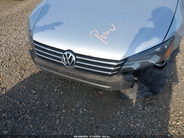 2013 Volkswagen Passat 2.5l Se მანქანა იყიდება აუქციონზე, vin: 1VWBP7A3XDC122310, აუქციონის ნომერი: 45633028