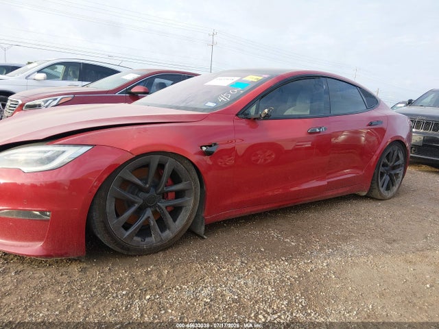 5YJSA1E67NF462623 Tesla Model S Plaid Tri Motor All-wheel Drive