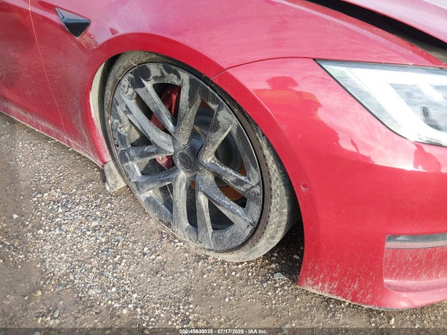 5YJSA1E67NF462623 Tesla Model S Plaid Tri Motor All-wheel Drive