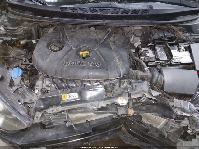 5NPDH4AE1GH758146 Hyundai ELANTRA SE