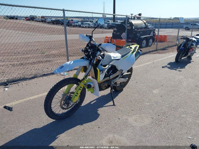VBKUEV408RM765116 Husqvarna 701 Enduro