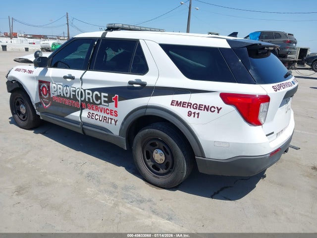 Ford Police Interceptor Utility 2020 1FM5K8AW2LGA84458 Image 3