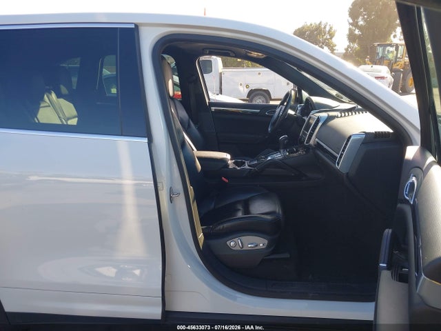 Porsche Cayenne 2014 WP1AA2A20ELA00176 Image 5