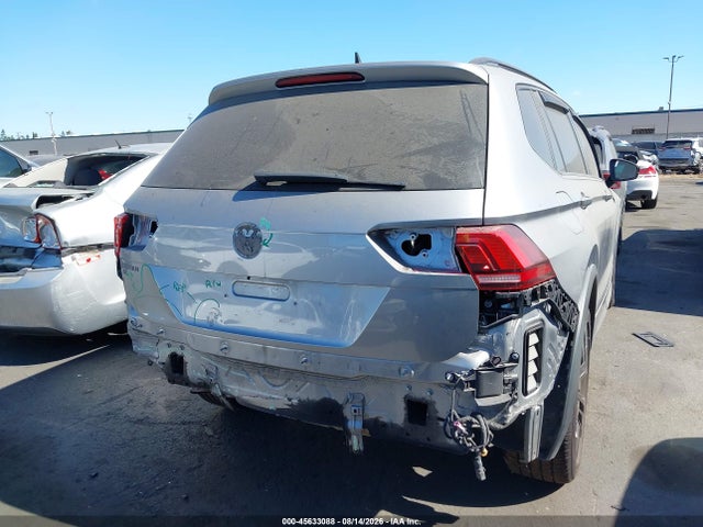 3VV3B7AX7MM013585 Volkswagen Tiguan 2.0t Se/2.0t Se R-line Black/2.0t Sel