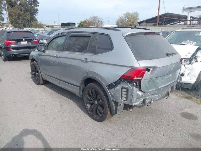 3VV3B7AX7MM013585 Volkswagen Tiguan 2.0t Se/2.0t Se R-line Black/2.0t Sel