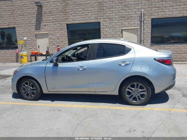 Toyota YARIS LE 2019 3MYDLBYV5KY511475 Image 14