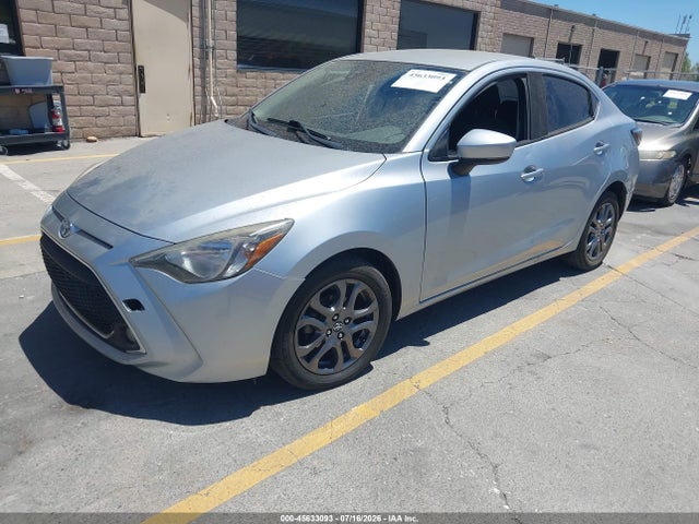 Toyota YARIS LE 2019 3MYDLBYV5KY511475 Image 2