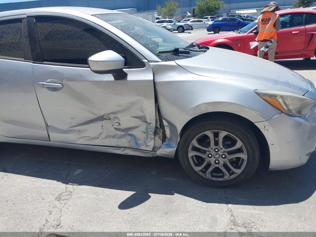 Toyota YARIS LE 2019 3MYDLBYV5KY511475 Image 6