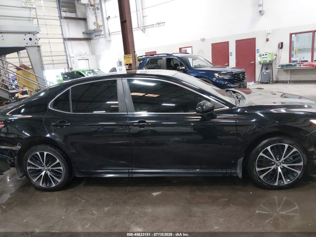 4T1B11HK4JU151091 Toyota CAMRY SE