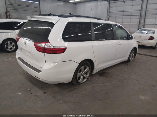 2015 Toyota Sienna Le 8 Passenger მანქანა იყიდება აუქციონზე, vin: 5TDKK3DC9FS601633, აუქციონის ნომერი: 45633155