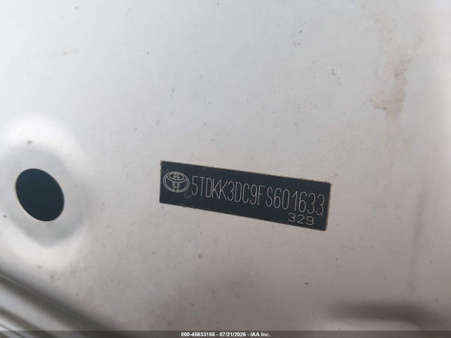 2015 Toyota Sienna Le 8 Passenger მანქანა იყიდება აუქციონზე, vin: 5TDKK3DC9FS601633, აუქციონის ნომერი: 45633155