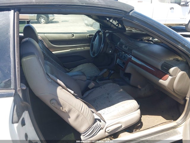 45633181 :رقم المزاد ، 1C3EL55U31N693158 vin ، 2001 Chrysler Sebring Lxi مزاد بيع