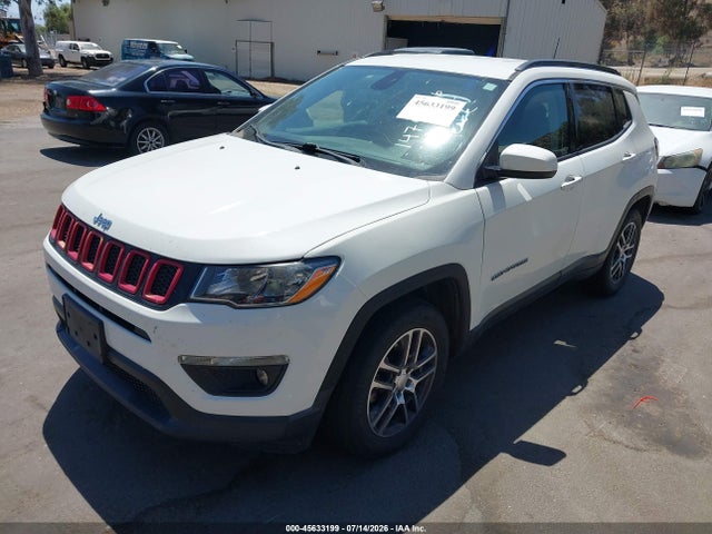 3C4NJCBB9JT182420 Jeep Compass Latitude Fwd