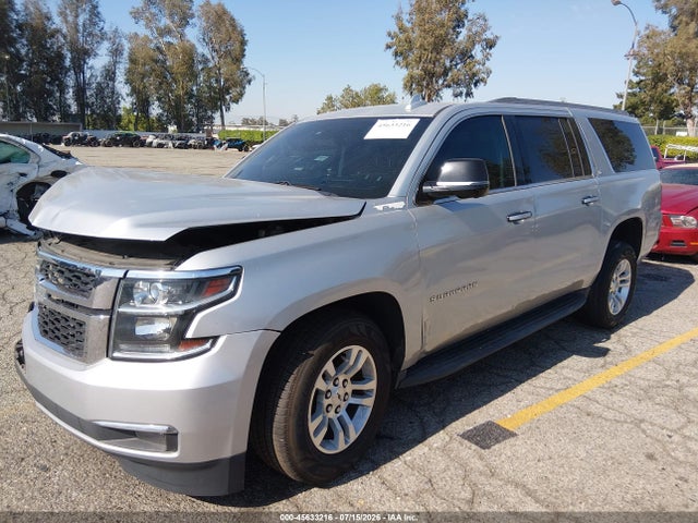 Chevrolet Suburban Lt 2017 1GNSKHKC8HR204522 Image 2