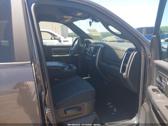45633232 :رقم المزاد ، 1C6RR7GT6MS590888 vin ، 2021 Ram 1500 Classic Warlock  4x4 6'4 Box مزاد بيع