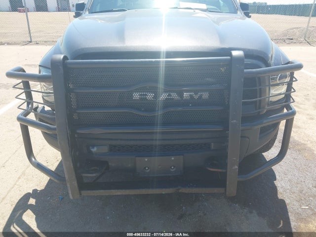45633232 :رقم المزاد ، 1C6RR7GT6MS590888 vin ، 2021 Ram 1500 Classic Warlock  4x4 6'4 Box مزاد بيع