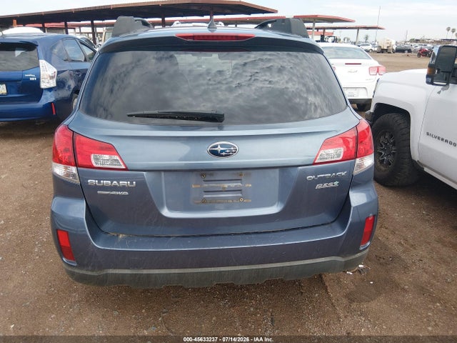 4S4BRBCC2E3327761 Subaru Outback 2.5i Premium
