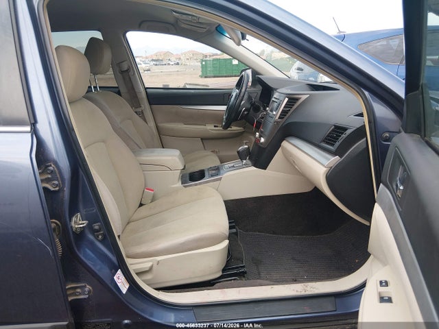 4S4BRBCC2E3327761 Subaru Outback 2.5i Premium