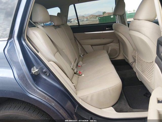 4S4BRBCC2E3327761 Subaru Outback 2.5i Premium