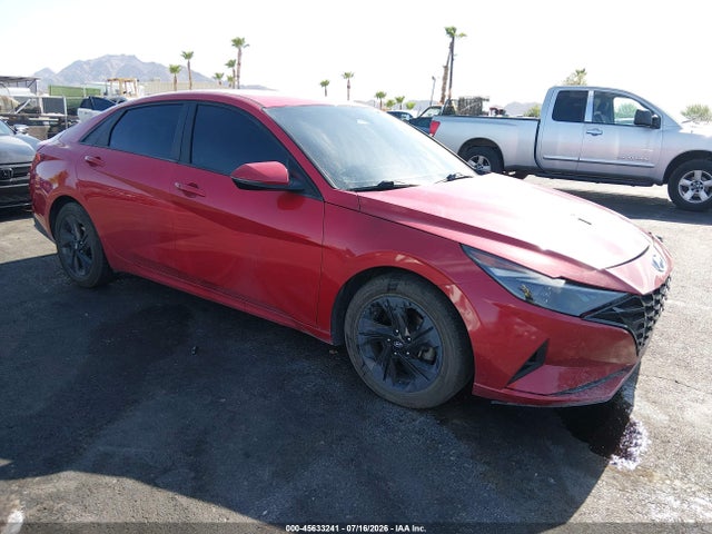 5NPLM4AG7MH046504 Hyundai ELANTRA SEL