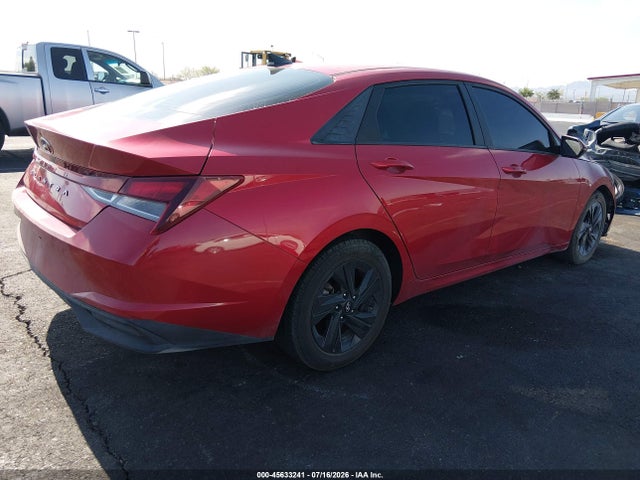 5NPLM4AG7MH046504 Hyundai ELANTRA SEL