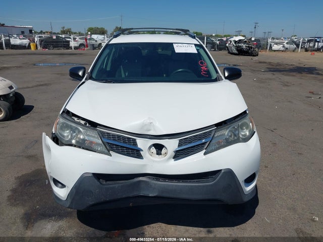 Toyota RAV4 LE 2015 JTMZFREV3FD078644 Image 13