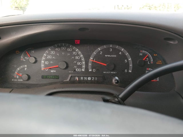 1999 Ford Expedition Eddie Bauer/xlt მანქანა იყიდება აუქციონზე, vin: 1FMPU18L4XLB06978, აუქციონის ნომერი: 45633258