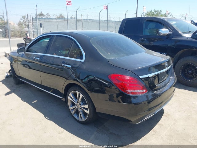 Продажа на аукционе авто 2017 Mercedes-benz C 300, vin: 55SWF4JB4HU232693, номер лота: 45633317