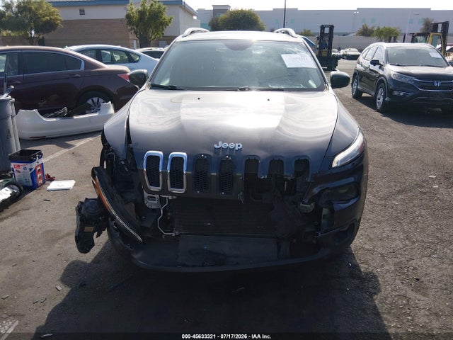 1C4PJLCB1GW171678 Jeep Cherokee Latitude