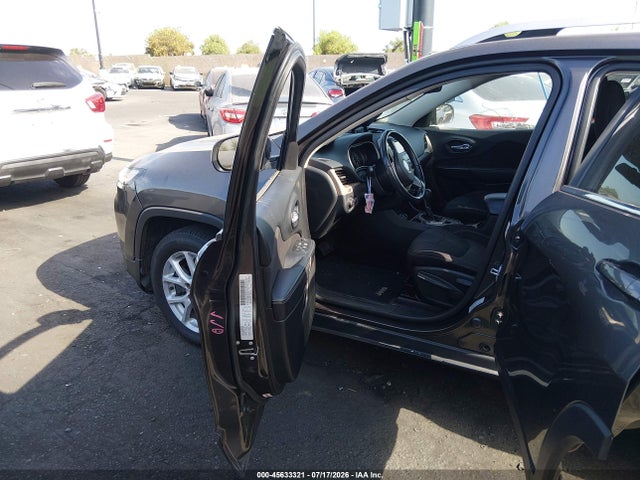 1C4PJLCB1GW171678 Jeep Cherokee Latitude