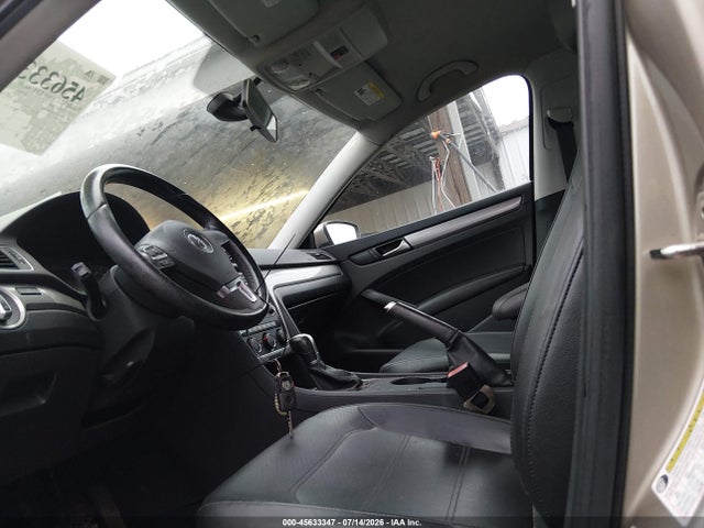 45633347 :رقم المزاد ، 1VWAT7A34FC064768 vin ، 2015 Volkswagen Passat 1.8t Wolfsburg Edition مزاد بيع