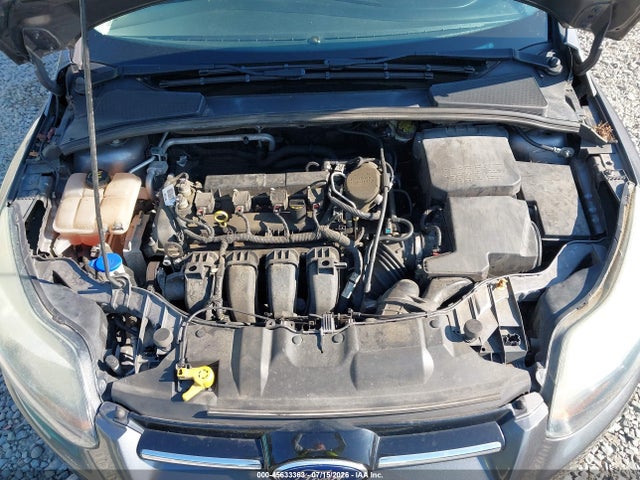 Ford Focus Titanium 2014 1FADP3J27EL407467 Image 10