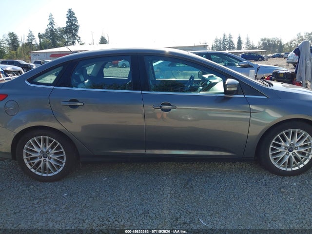 Ford Focus Titanium 2014 1FADP3J27EL407467 Image 13