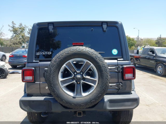 1C4HJXDGXLW200403 Jeep Wrangler Unlimited Sport 4x4