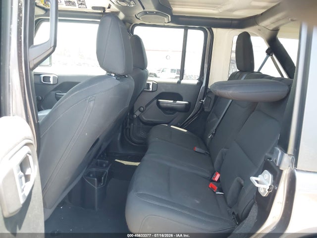 1C4HJXDGXLW200403 Jeep Wrangler Unlimited Sport 4x4