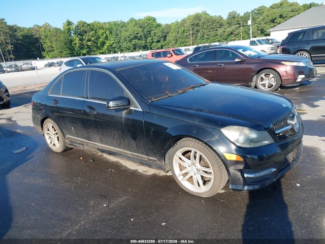 45633399 :رقم المزاد ، WDDGF4HB8DF971217 vin ، 2013 Mercedes-benz C 250 Sport مزاد بيع