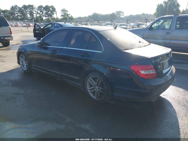 Продажа на аукционе авто 2013 Mercedes-benz C 250 Sport, vin: WDDGF4HB8DF971217, номер лота: 45633399