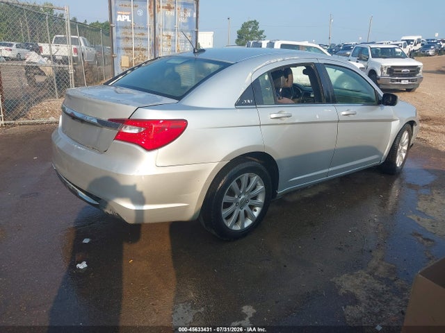 Продажа на аукционе авто 2012 Chrysler 200 Lx, vin: 1C3CCBAB4CN282428, номер лота: 45633431